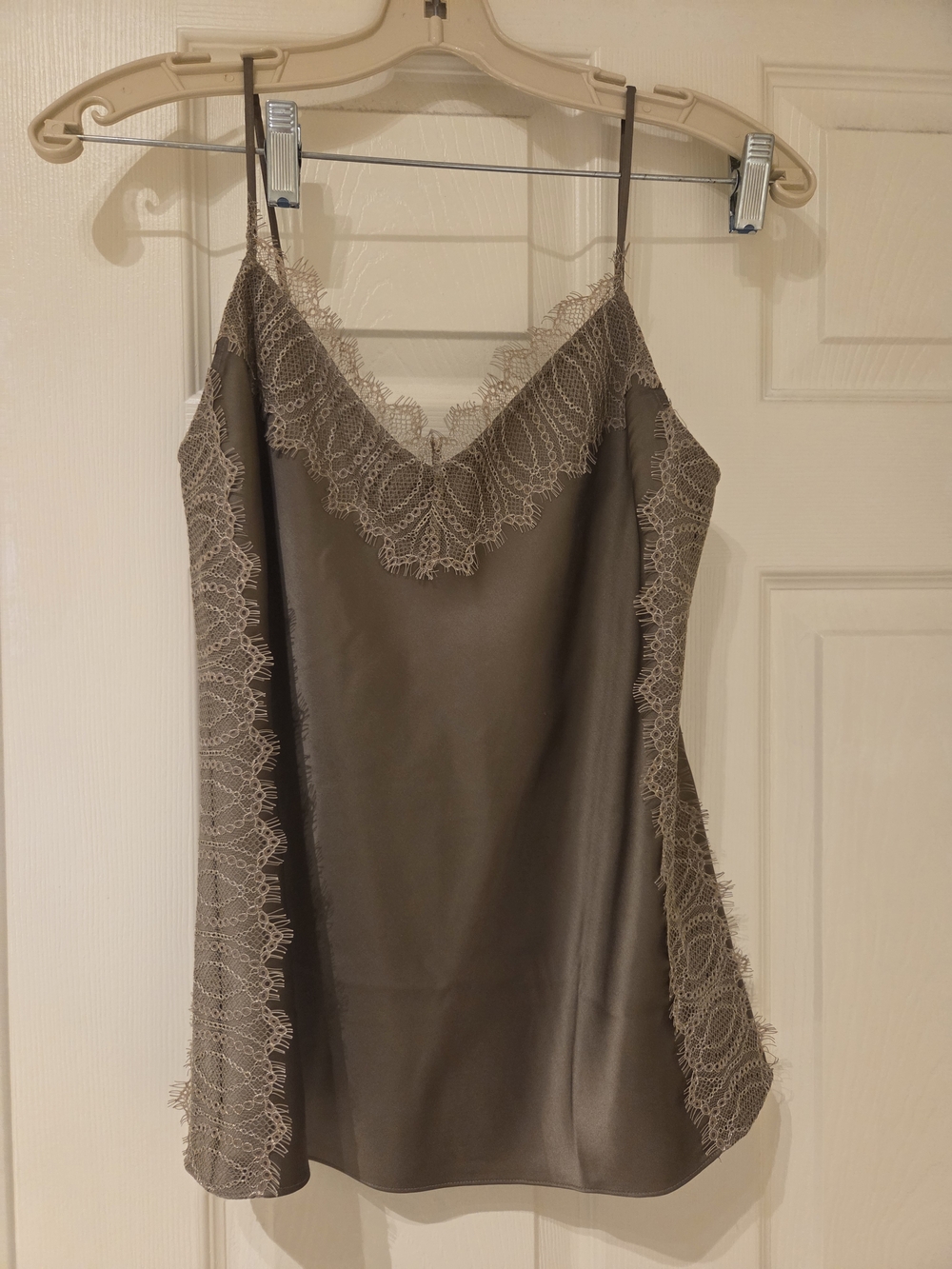 Delicate Lace Trim Camisole Tank Top - Taupe